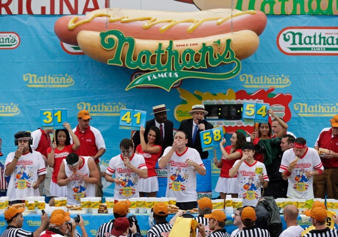 Hot-Dog-Contest